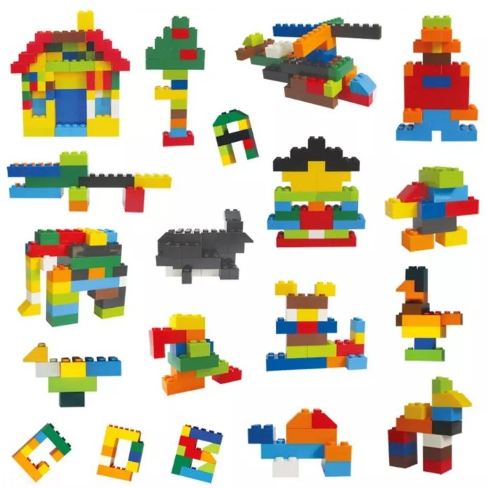 Kids Classic Building Blocks (1000 Pieces) - Lego Compatible