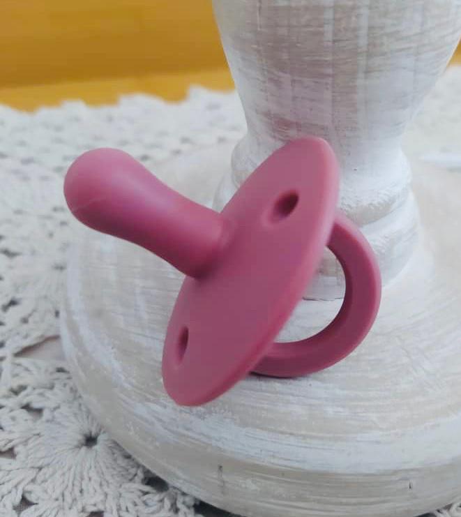 Pacifiers - Round Nipple 100% Silicone Pacifier